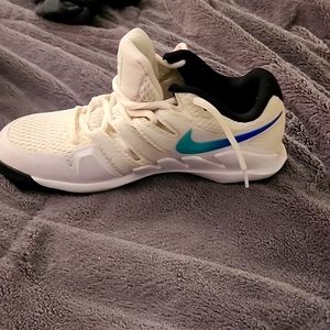 Nike Zoom Tennis Shoes